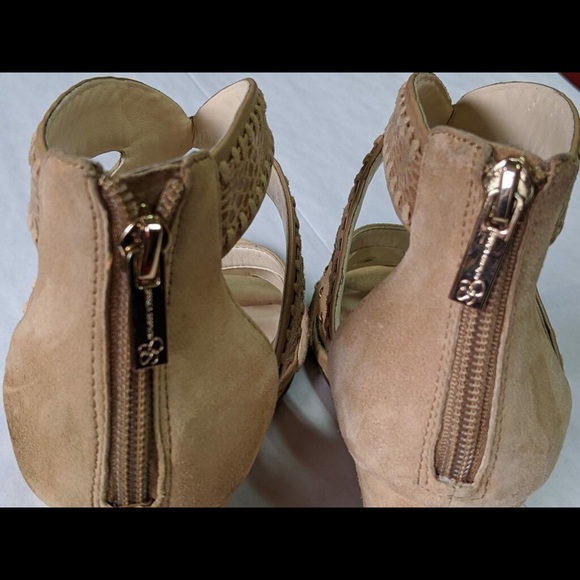 JESSICA SIMPSON TAN SUEDE WEDGES - Picture 4 of 11